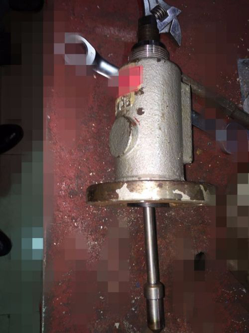 氣罐彈簧式安全閥拆解過程 氣罐彈簧式安全閥拆解過程